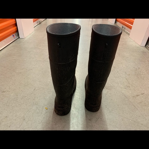 Rain Boots - Picture 5 of 8